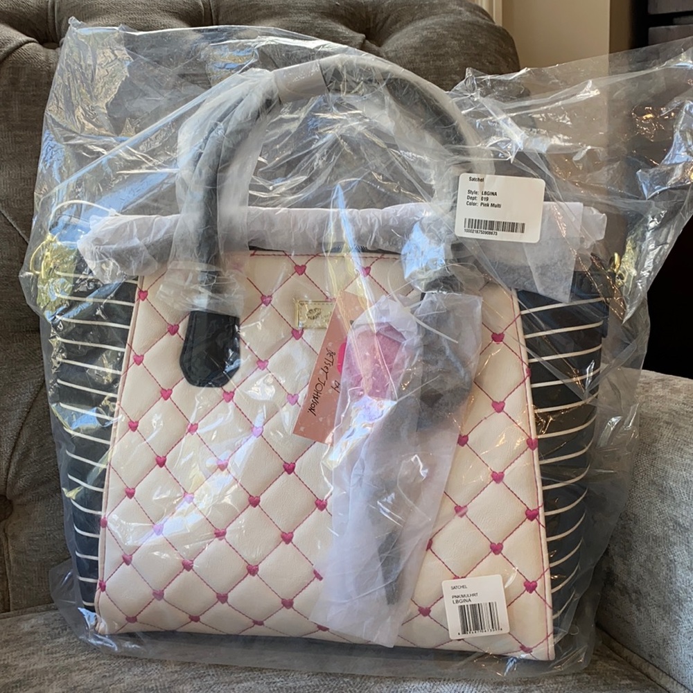 White Betsey purse